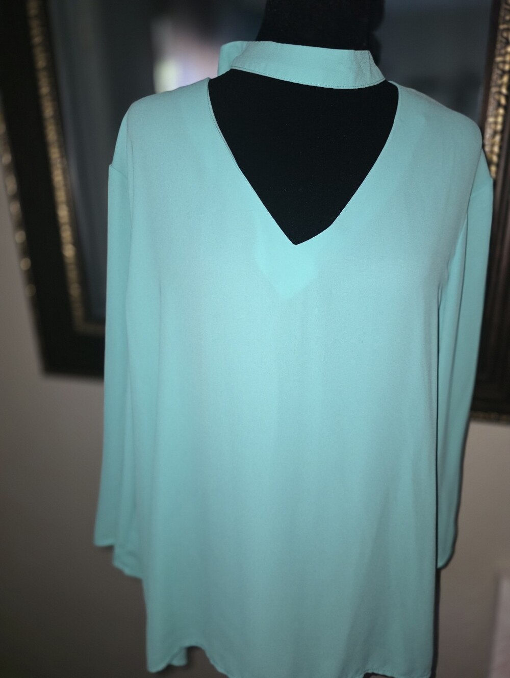 Women’s Turquoise/Mint V-Neck Chiffon Top with Keyhole Detail